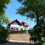 Lesna 6 - House With A Garden * Bolechowice